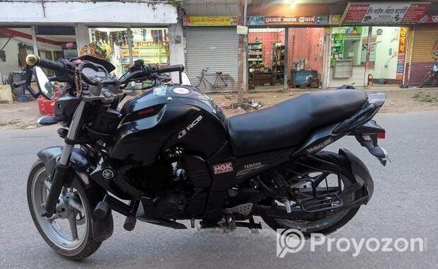 Yamaha FZ . 2012