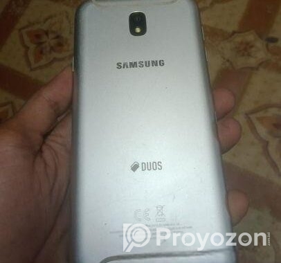 Samsung Galaxy J2 . (Used)
