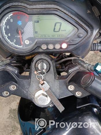 Bajaj Pulsar 150 . 2022