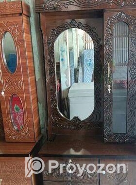 ডেচিন টেবিল অরিজিনাল কোরিয়ান বোর্ডে তৈরি