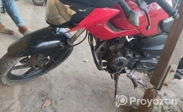 Bajaj Pulsar 135 . 2013