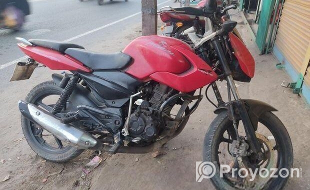 Bajaj Pulsar 135 . 2013