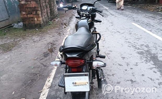 Bajaj Platina 100 . 2020