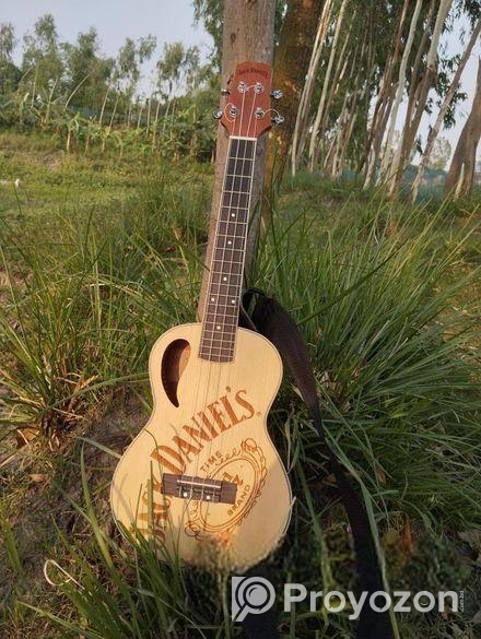 উকুলেলে (Ukulele)