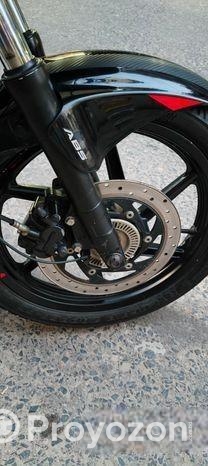 Bajaj Pulsar 150 ABS 2024