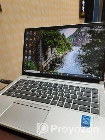 INTEL IRIS XE HIGH QUALITY GRAPHICS** 11TH GENERATION** 256/16GB