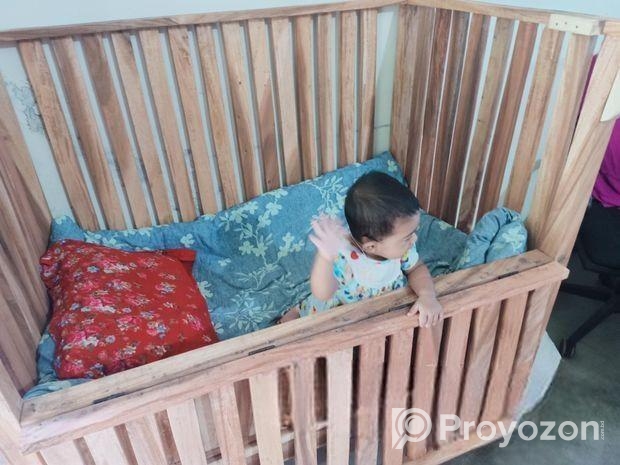 বেবি রেলিং খাট