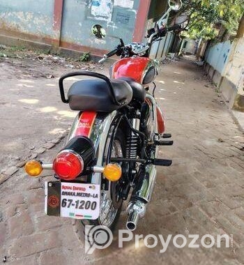 Royal Enfield Classic 350 2025