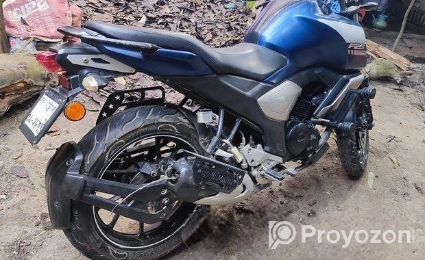 Yamaha FZS V3 . 2022