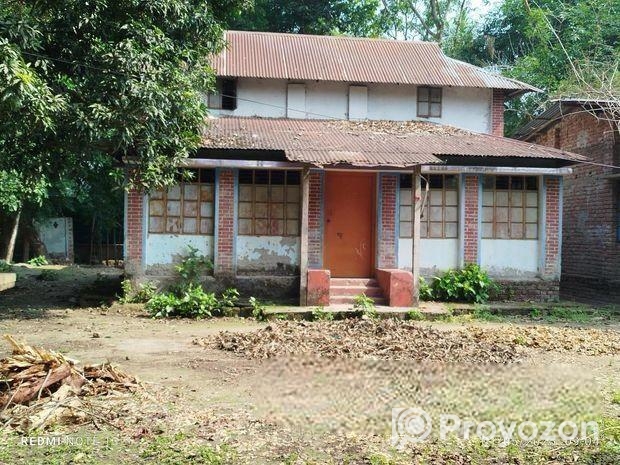 বাড়ি বিক্রি করবো (টিনসেড বিল্ডিং) ৪৮শতাংশ জমিসহ মাদারীপুর সদর