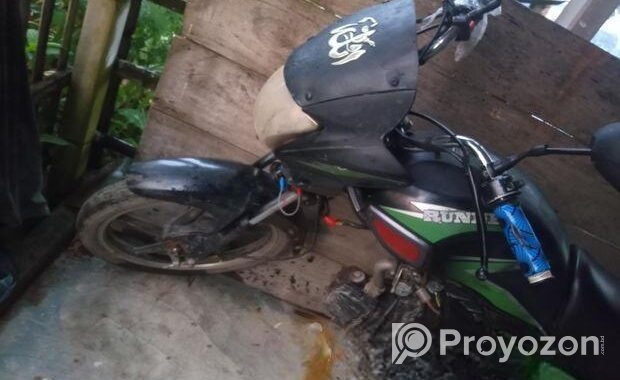 Bajaj CT 100 . 2019
