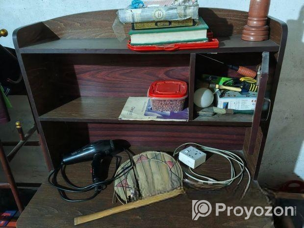 পড়ার টেবিল আর্জেন্ট সেল হবে