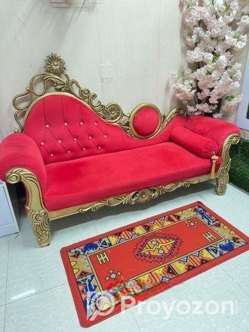 ডিভান ফর সেল।