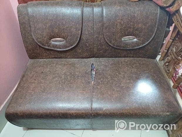 সোফা বিক্রি করা হবে