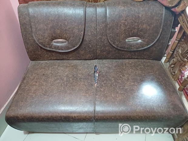 সোফা বিক্রি করা হবে