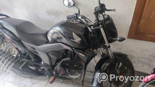 Honda CB Trigger . 2019