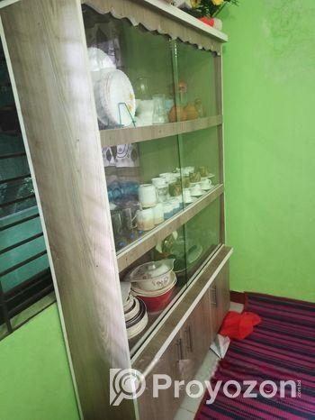 শোকেস বিক্রি হবে