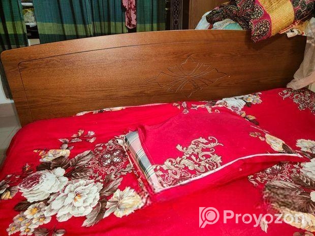 Regal bed 5′ feet by 7′