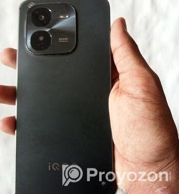 iQOO Z9x 6-128 gb (Used)