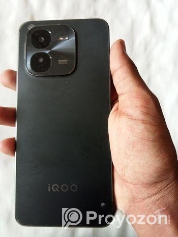 iQOO Z9x 6-128 gb (Used)