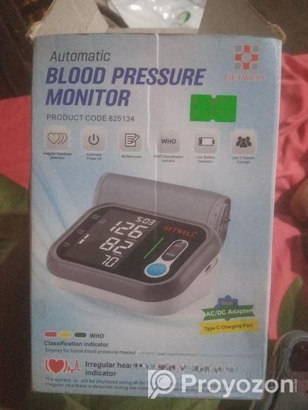 ব্লাড প্রেশার মনিটর