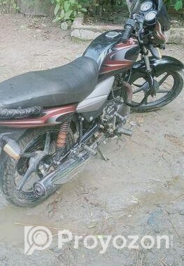 Bajaj Platina 100 . 2015