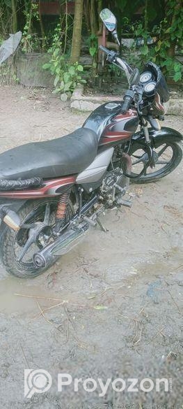 Bajaj Platina 100 . 2015