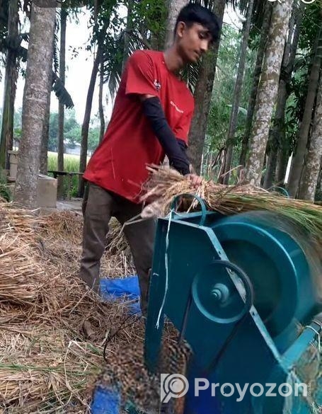 ধান মাড়াই মেশিন