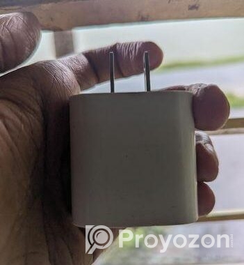Apple Khub Valo Cargar (used)