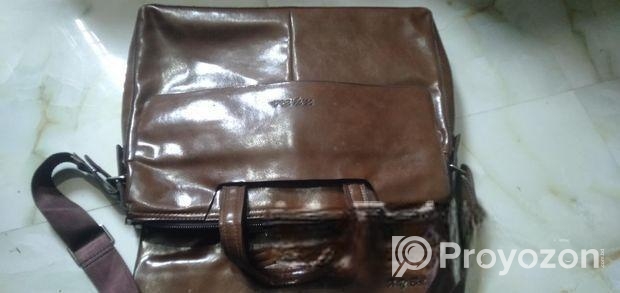 অনেক সুন্দর ব্যাগ