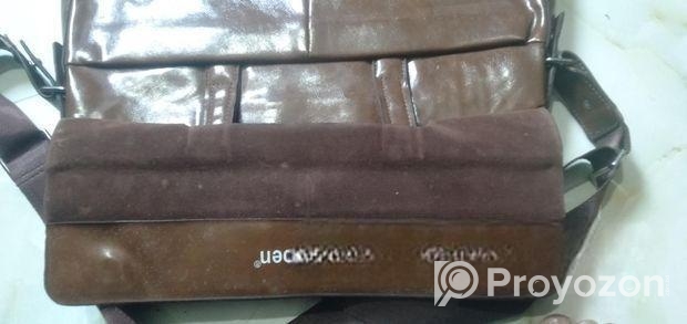 অনেক সুন্দর ব্যাগ