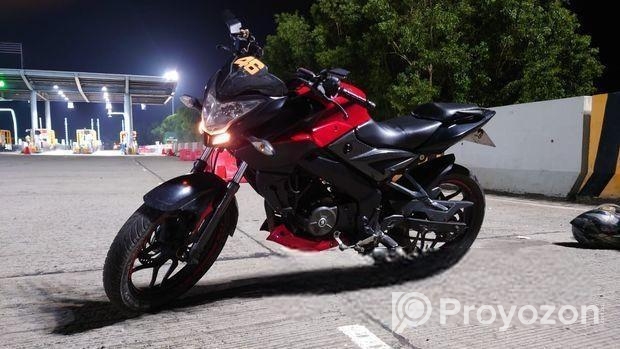 Bajaj Pulsar NS 160 . 2019