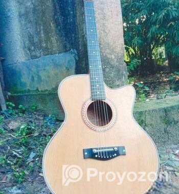 গিটার বিক্রি হবে