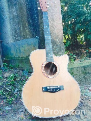 গিটার বিক্রি হবে