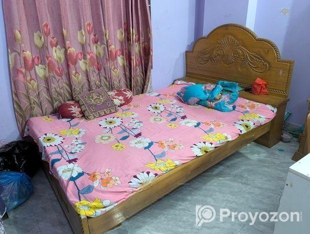 একাশি কাঠের খাট