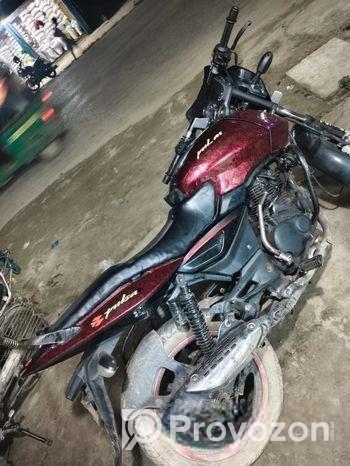 Bajaj Pulsar 150 2013