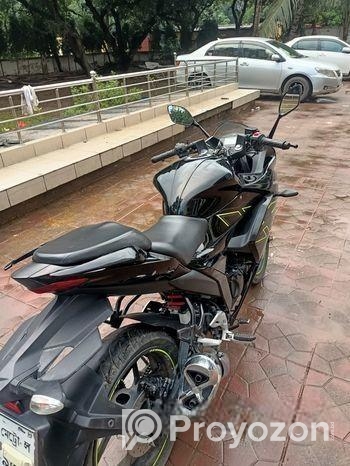 Suzuki Gixxer SF 2023