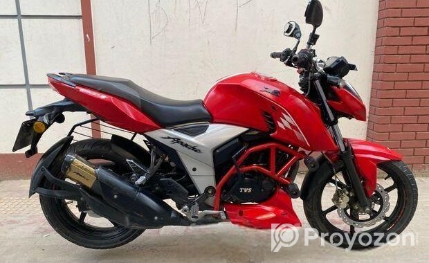 TVS Apache RTR . 2023