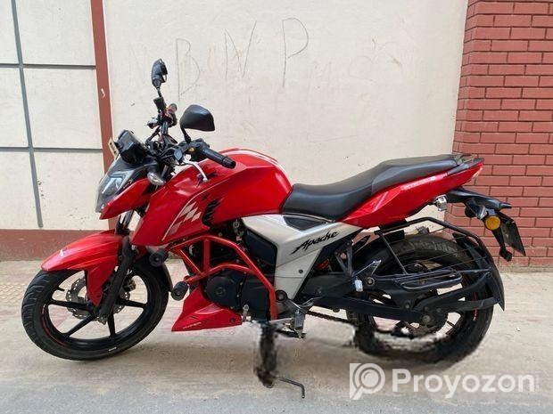 TVS Apache RTR . 2023