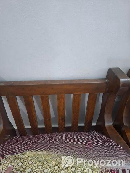 সোফা সেট বিক্রয় চলছে