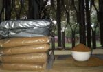 গ্রামীণ স্বাদের আখের লাল সুগার ।