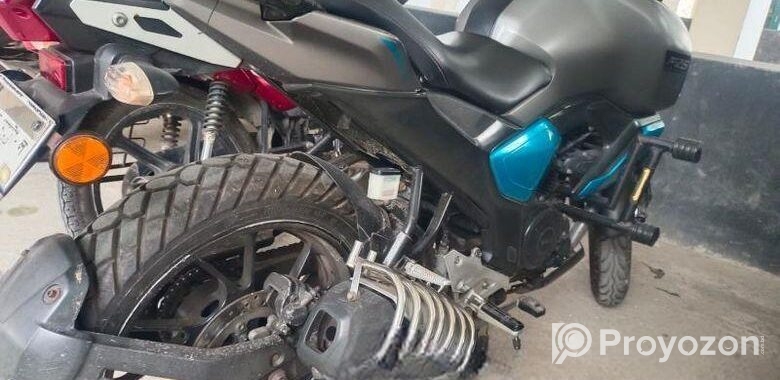 Yamaha FZS V3 . 2020