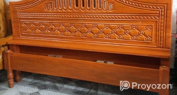 রেইনট্রি কাঠের খাট