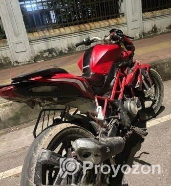 Benelli TNT 150 . 2019