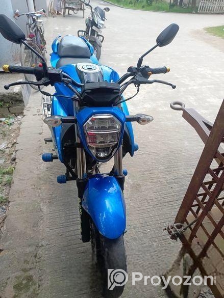 Suzuki Gixxer . 2021