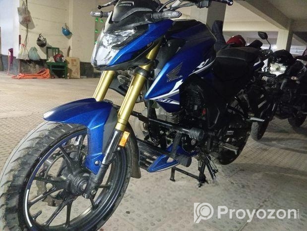 Honda Hornet 2.0 . 2024