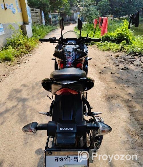 Suzuki Gixxer 2016