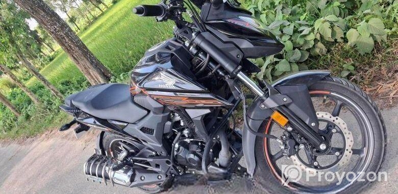 Honda X Blade 2025