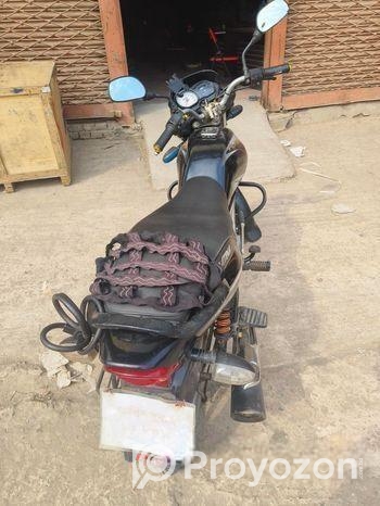 Bajaj Platina 100 . 2019
