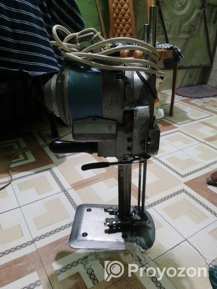গার্মেন্টসের কাটার মেশিন